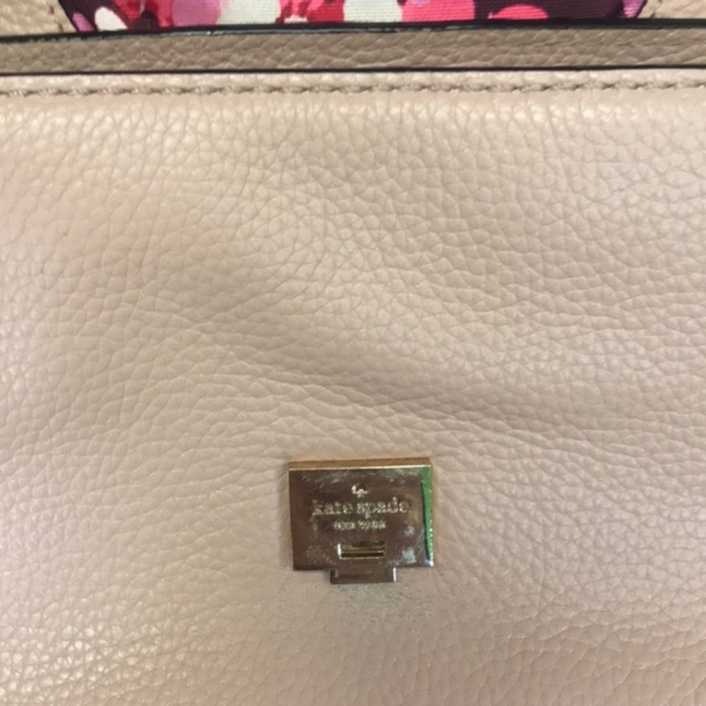 Kate Spade Crossbody Bag - Picture 10 of 12
